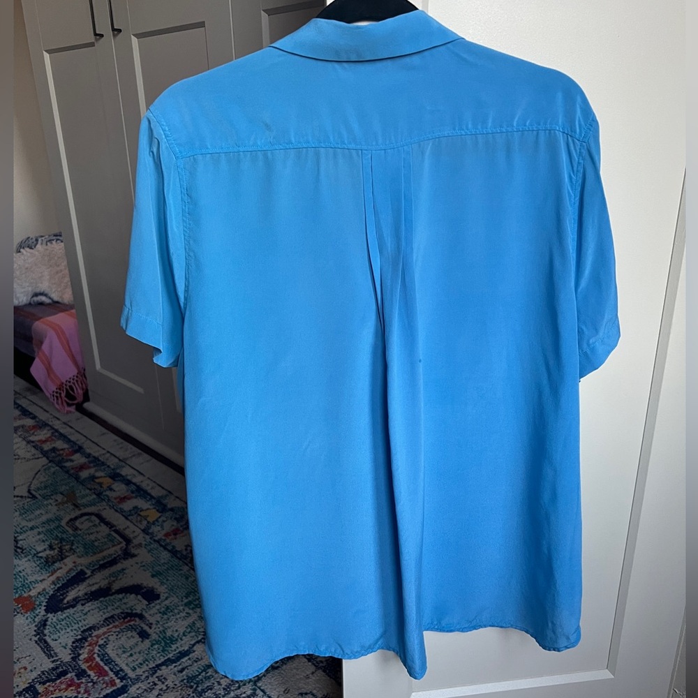 Tommy Bahama Women's Talulla 100% Silk Short-Sleeve Camp Shirt in Bright Blue XL - Picture 3 of 5